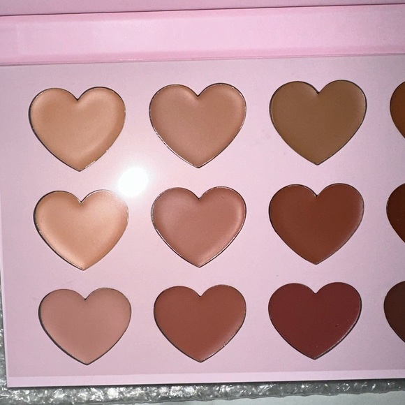 P Louise “Babe You’ve Got Me Smitten” Lipstick Palette - Picture 7 of 10